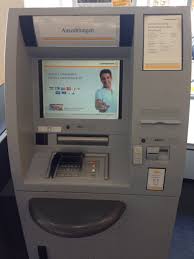 Als kunde der commerzbank, deutschen bank, postbank und hypovereinsbank sowie deren 9.000 inländische geldautomaten der cash group banken, inkl. Beste Filialbank Beste Kundenberatung Commerzbank