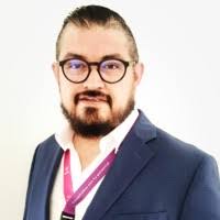 60+ perfiles de «Abraham Saucedo»