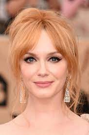 Having blonde hair doesn't necessarily mean having blue eyes. The Best Makeup For Strawberry Blonde Hair