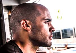 Azal: Travel addicted