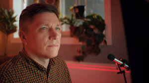 Kari Karlson's Instagram, Twitter & Facebook