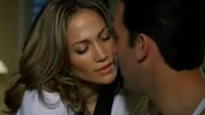 Antes de que la pareja comenzara su romántico fin de semana juntos en la mansión que ella posee en bel air, ben affleck fue visto con su suegra, lupe rodríguez, mamá de jlo, grabando un. Jennifer Lopez And Ben Affleck Get Cosy At Dinner In Malibu 9celebrity