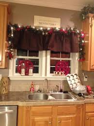 Decoracion Navidena Para Cocinas Dale Detalles Cortinas Navidenas Para Cocina Adornos Navidenos Ideas De Decoracion De Navidad