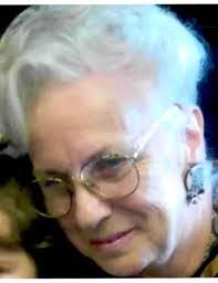 Julie Seward's Instagram, Twitter & Facebook