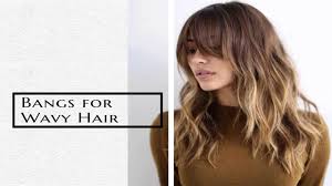 This is how to create side bangs with curly hair, without having side bangs!!! Best Bangs For Wavy Hair Bangs For Difference Face Shapes Hair Trends