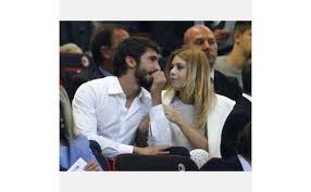Finita la storia con pato, a maggio 2016 barbara rimane incinta di lorenzo guerrieri il nuovo compagno, secondo uno scoop di chi. Barbara Berlusconi Col Nuovo Fidanzato L Unione Sarda It