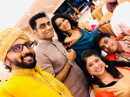 Anandha kannan, is an indian film actor and tv host, popularly known for his shows in sun tv and sun music. 7hcu Hbz6clb9m