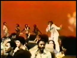 Don T Leave Me This Way By Thelma Houston Soul Train Don T Leave Me This Way Thelma Houston A Bit Toned Down But Nonetheless Perhaps It Was Energy On The Disco Flo Soul Train Soul Music Club Music