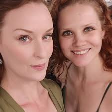 Every night about this time, I'll think of you. 📸 By @litt1eowl and  @tiomiguel73