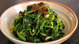Spinach side dish (Sigeumchi-namul) recipe by Maangchi