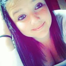 Julia Dubois's Instagram, Twitter & Facebook