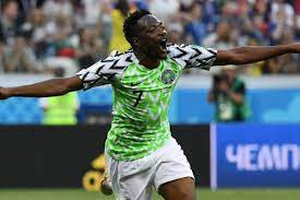 Он играет на позиции левый вингер. Ahmed Musa Former Leicester City Star Rejoins Kano Pillars Goal Com