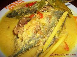 Selain santan, cili padi juga mainkan peranan. Dari Dapur Zurena Masak Lemak Cili Api Ikan Kembung
