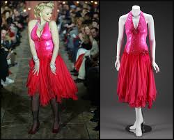 Anna nicole smith's estate suing jeffree star! Items From The Estate Of Late Sex Symbol Anna Nicole Smith Are Going On The Auction Block In Las Vegas Including Her Car Costumes And Art As Well Items Related To Her Idol Marilyn Monroe