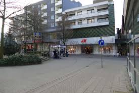 The town is renowned worldwide for the production of locks and fittings. Ladenflache Zur Miete Velbert Innenstadt E0982 Jll