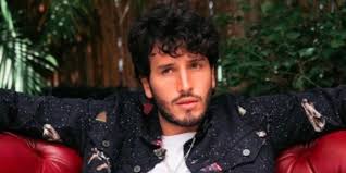 Sebastian yatra támbien puedes descargar musica mp3 gratis, y si aún no sabes como bajar musica mp3 puedes ver las indicaciones en. For This Video They Assure That Sebastian Yatra Is Gay Archyde