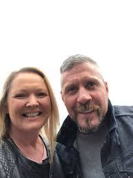 Donna Roff's Instagram, Twitter & Facebook