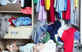 Jetzt konnen sie den muffigen geruch aus alten schranken wirksam entfernen. Kleidung Im Schrank Riecht Muffig Brune Magazin