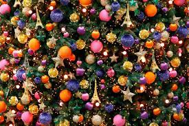 Christmas Around The World 2022 21 Beautiful Christmas Trees Around The World, In Photos