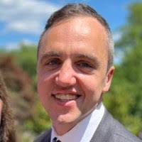 Edgar Roche's Instagram, Twitter & Facebook