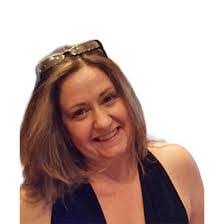 Sarah Sanson's Instagram, Twitter & Facebook