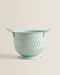 Elige uno de nuestros juegos de cocina con sara gratis, y diviértete. Asi Es La Nueva Coleccion De Menaje Para La Cocina De Zara Home