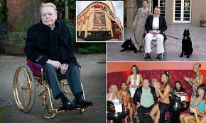 Is an american publisher and the president of larry flynt publications (lfp). Quvpg2tslbz Cm