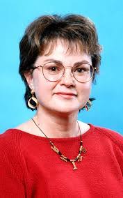 Donna Lefebvre's Instagram, Twitter & Facebook