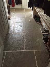 A Green Brown Limestone With The Timeless Look Of A Classical Old Farmhouse Flagstone The O Natural Stone Tile Floor Natural Stone Flooring Limestone Flooring