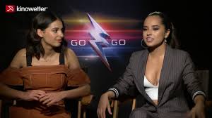 The cast includes becky g (trini/yellow ranger), naomi scott (kimberly/pink ranger), ludi lin (zack/black ranger), me, earl and directed by dean israelite, power rangers will go back to the franchise's roots, which should make fans of saban entertainment's original mighty morphin' power. Interview Naomi Scott Becky G Power Rangers Youtube
