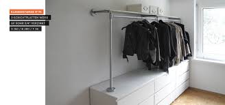 Pin Von Luc Murner Auf Architektur Raumquadrat Begehbarer Kleiderschrank Kleiderstange Kleiderschrank
