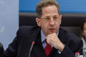 Leider fand ich dazu bisher keine online verfügbare fassung, daher muss vorerst ein foto vom diesem artikel ausreichen. German Domestic Security Agency Finds Russia Reverting To Kgb Measures Euractiv Com