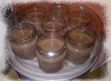 Recette Petits Pots Facon La Laitiere Au Chocolat Classiques En Video Recette Recette Yaourt Recette Yaourt Avec Yaourtiere Recette Yaourt Maison