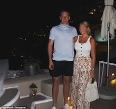 Read the latest jordan pickford headlines, all in one place, on newsnow: Jordan Pickford S Row With Pubgoers Erupted After Fiancee Megan Davison Was Called A Fat C Daily Mail Online