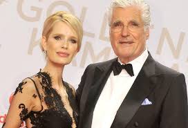 She was previously married to sky du mont. Mirja Du Mont Erstes Statement Nach Der Trennung Von Noch Ehemann Sky Web De