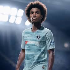 Camisa Do Chelsea 2018 E 2019 Willian Vestindo A Terceira Camisa Chelsea 2018 2019 Camisa Do Chelsea Moda Futebol Camisa Chelsea