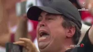 Una vez que ya habían entrado las banderas de chile y argentina, en la caja mágica sonó soy sabalero, la canción que se hizo viral después pero la banco, no paraba de cantarla. Yo Soy Sabalero Los Palmeras La Hinchada Youtube