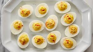 Martha stewart says serving buffet style when hosting a big gathering is most practical.lauripatterson / getty images. 15 Bite Sized Thanksgiving Appetizers That Your Guests Will Adore Martha Stewart