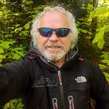 Barry Cowell's Instagram, Twitter & Facebook