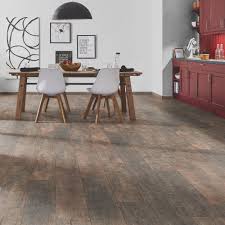 Forever barnwood makes rustic barnwood plank flooring easily available to you. Krono Original Supernatural Classic 8mm Rusty Barnwood Laminate Flooring K061 Leader Floors