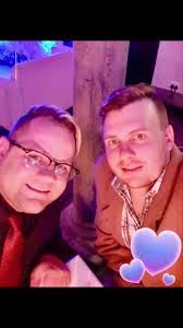 Jonathan Philpott's Instagram, Twitter & Facebook