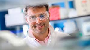 The Bridge Magazine 2023 by universityofdundeealumni