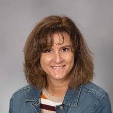 Carol Cushing's Instagram, Twitter & Facebook