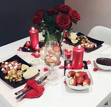 Pin By Neylin Akif On Den Svyatogo Valentina Romantic Breakfast Romantic Dinner Decoration Romantic Dinners