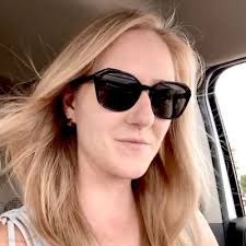 A thought for the new year from Steve Garber… “Grace travels outside of  karma—and therefore as a human being I can make choices, and those choices,  transformed by grace, make 'beauty out