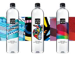 lifewtr ボトルのデザイン ボトルパッケージング 水のパッケージ