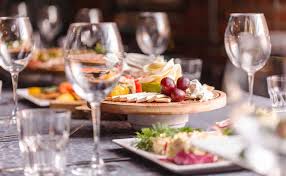 Par cette lettre, je vous présente ma candidature pour un poste de serveur (ou serveuse) au sein de votre établissement. Goutez Aux Metiers De La Restauration Pole Emploi