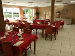 Maison De Retraite Ehpad Les Amandiers A Marignane Bookingseniors