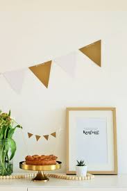 Heute möchte ich euch meine allererste, selbstgemachte. Diy Girlande Als Wimpelkette Basteln Partystories Blog