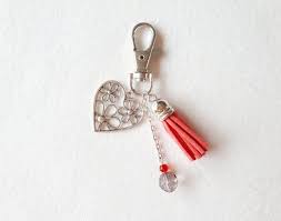 Porte Cle Grand Coeur Porte Cle Cœur Et Pompon Bijou De Sac Pompon Rouge Porte Cle Rouge Bijou De Sac Coeur Et Pompon Keychain Red Keychain Heart Keychain